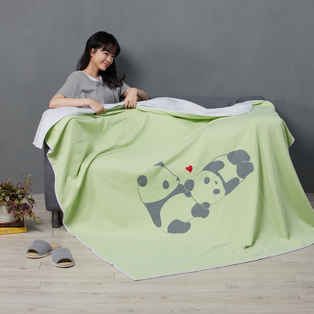 慵懶貓熊 單人薄紗被(5x7呎)-新芽綠產品圖